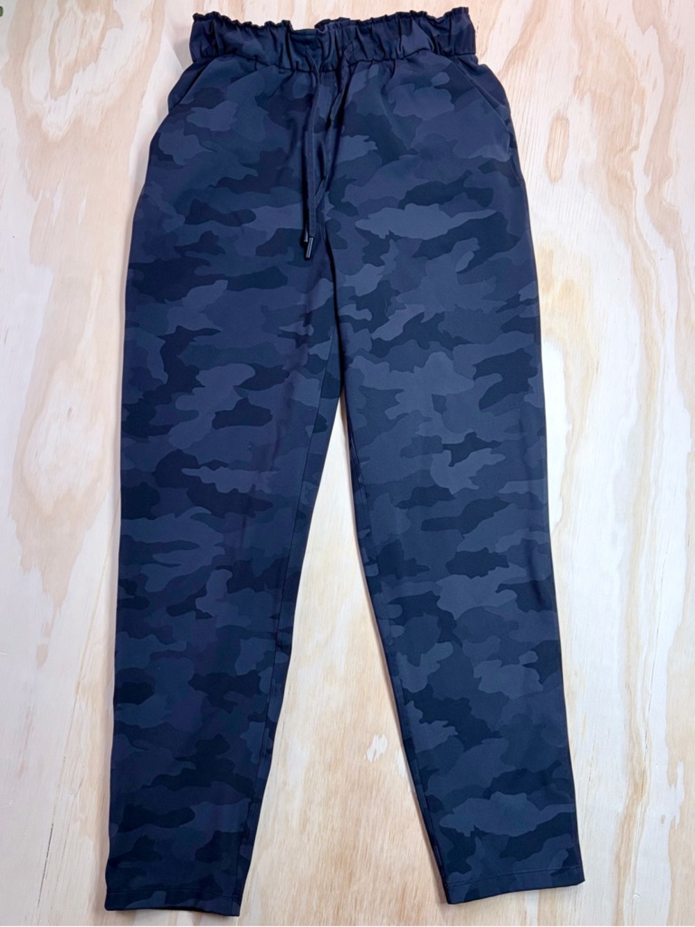 Lululemon 28" Stretch HR Jogger Camo Deep Coal Heritage 365 size 4